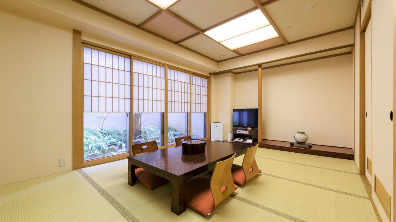 Kochi Pacific Hotel Extérieur photo