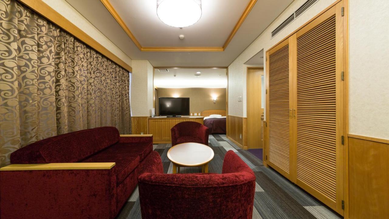 Kochi Pacific Hotel Extérieur photo