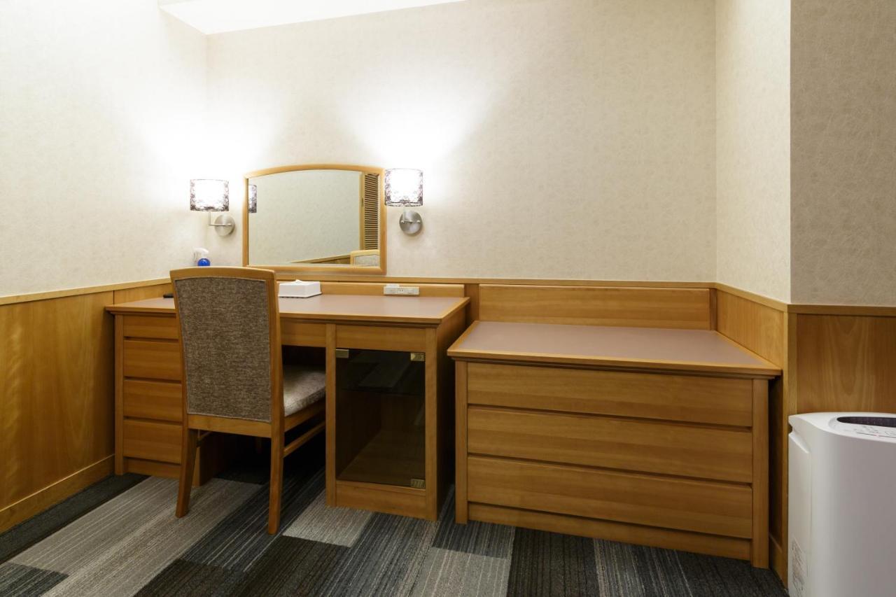 Kochi Pacific Hotel Extérieur photo
